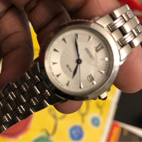 Seiko Date Sapphire Crystal Watch (needs battery) - Picture 5 of 8